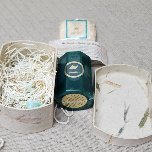 Relax and Detox with Purity Ancient Mineral Salts Aroma Sea bath Gift Set 4 oz. - Picture 1 of 9